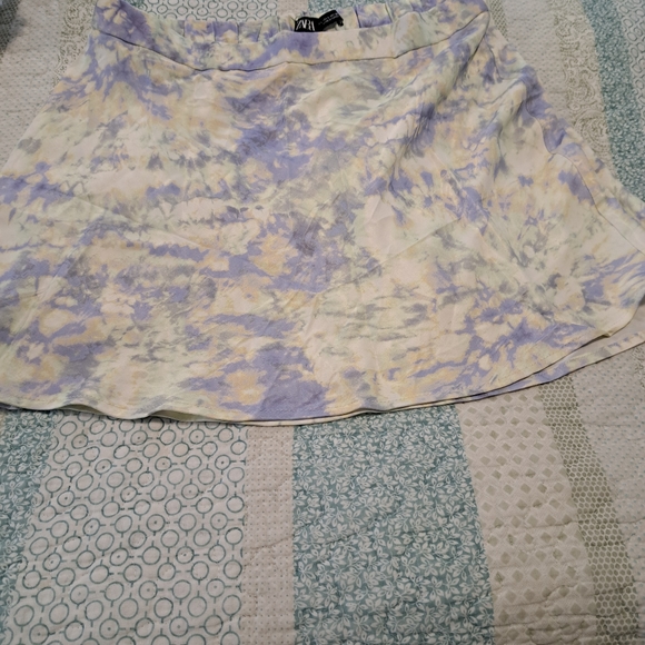 Zara - Picture 2 of 5